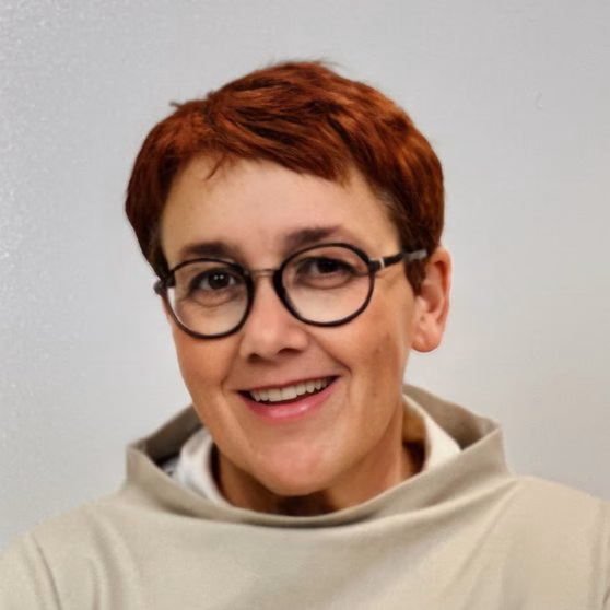 Die Leitende Therapeutin Astrid Heymann